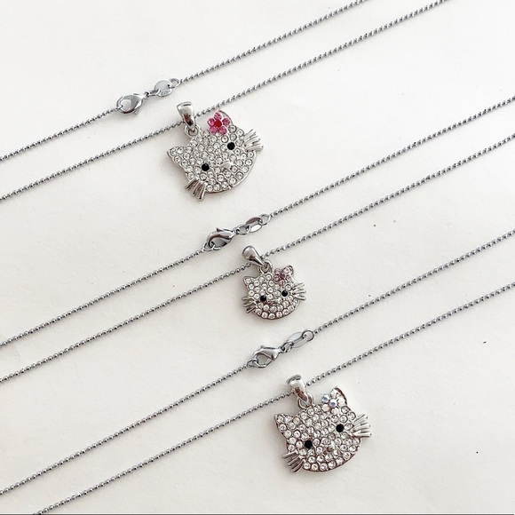 Hello Kitty Necklaces💕 - Picture 1 of 1